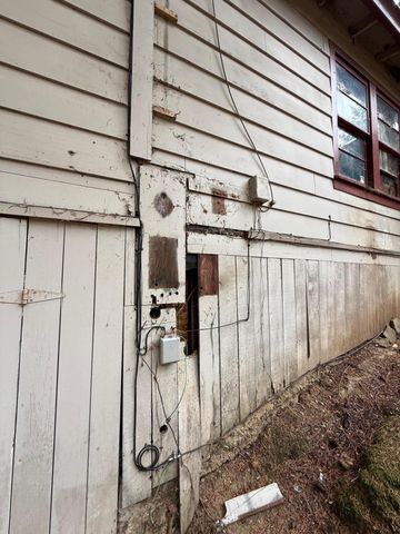 9819 Dyerville Loop Road, Myers Flat, CA 95554