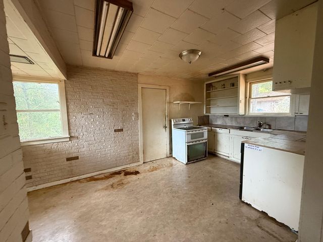 9819 Dyerville Loop Road, Myers Flat, CA 95554