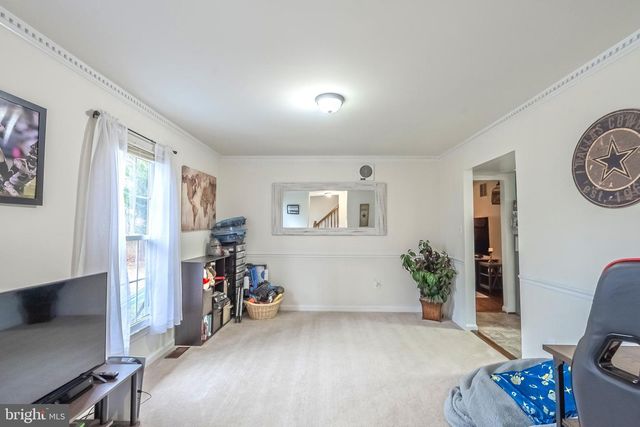 6245 SQUIRREL NEST LN, Warrenton, VA 20187