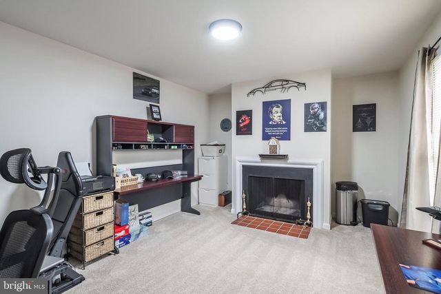 6245 SQUIRREL NEST LN, Warrenton, VA 20187