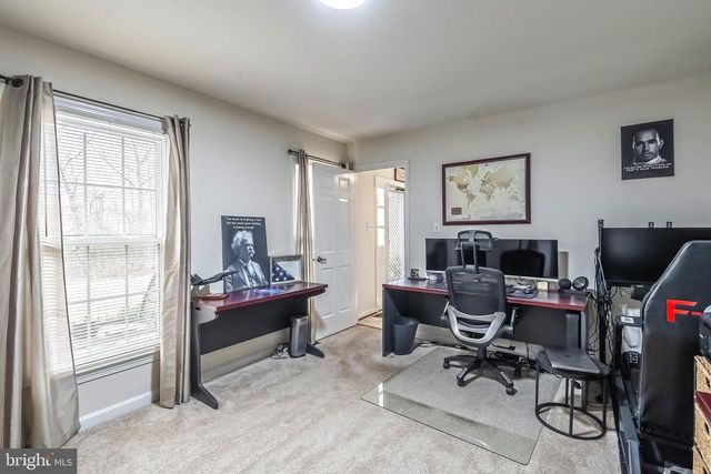 6245 SQUIRREL NEST LN, Warrenton, VA 20187