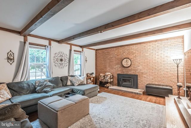 6245 SQUIRREL NEST LN, Warrenton, VA 20187