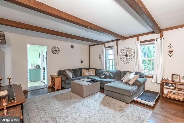 6245 SQUIRREL NEST LN, Warrenton, VA 20187