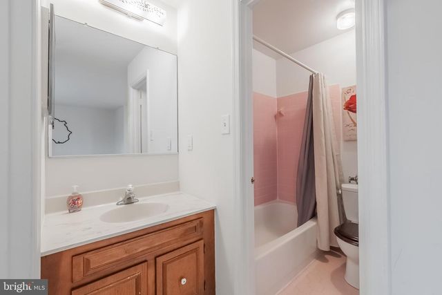 6245 SQUIRREL NEST LN, Warrenton, VA 20187