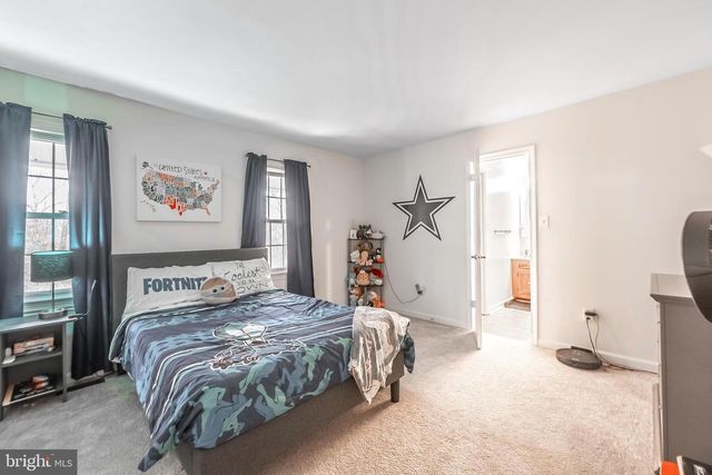 6245 SQUIRREL NEST LN, Warrenton, VA 20187