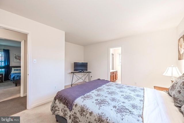 6245 SQUIRREL NEST LN, Warrenton, VA 20187