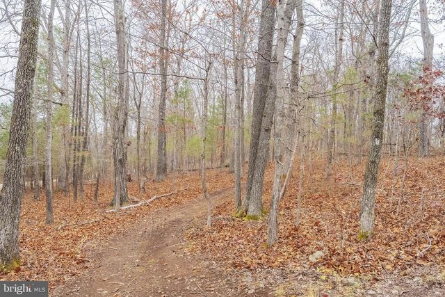 6245 SQUIRREL NEST LN, Warrenton, VA 20187