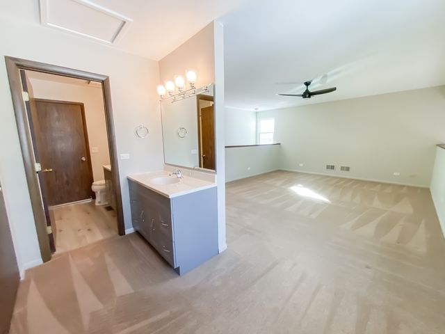 643 Wilbur Court, Gurnee, IL 60031