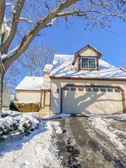 643 Wilbur Court, Gurnee, IL 60031