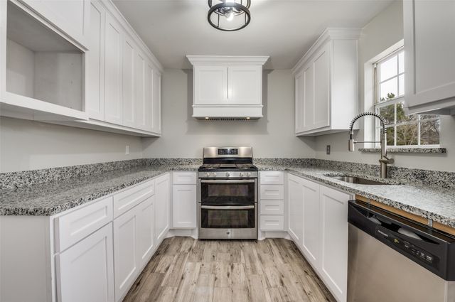 1326 Johns Avenue, Lancaster, TX 75134