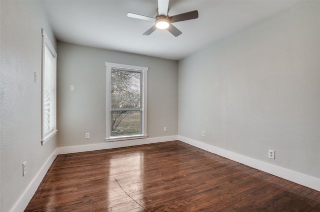 1326 Johns Avenue, Lancaster, TX 75134