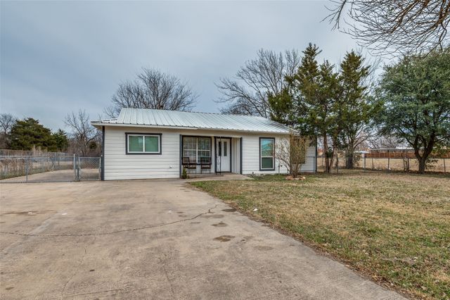 1326 Johns Avenue, Lancaster, TX 75134