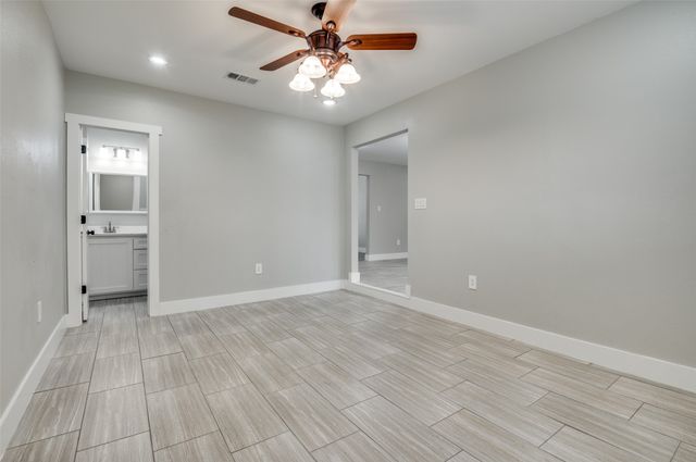 1326 Johns Avenue, Lancaster, TX 75134