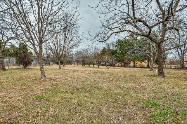 1326 Johns Avenue, Lancaster, TX 75134