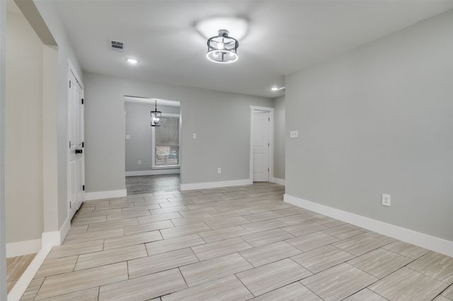 1326 Johns Avenue, Lancaster, TX 75134