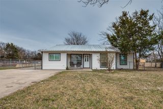 1326 Johns Avenue, Lancaster, TX 75134