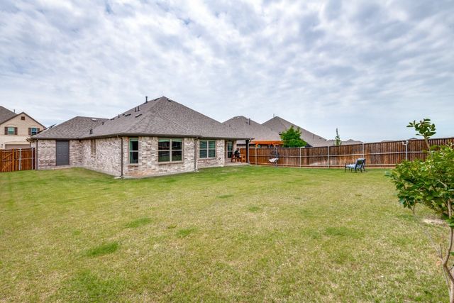 206 Highedge Drive, Fate, TX 75087