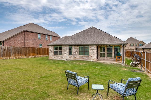 206 Highedge Drive, Fate, TX 75087