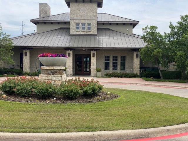 206 Highedge Drive, Fate, TX 75087