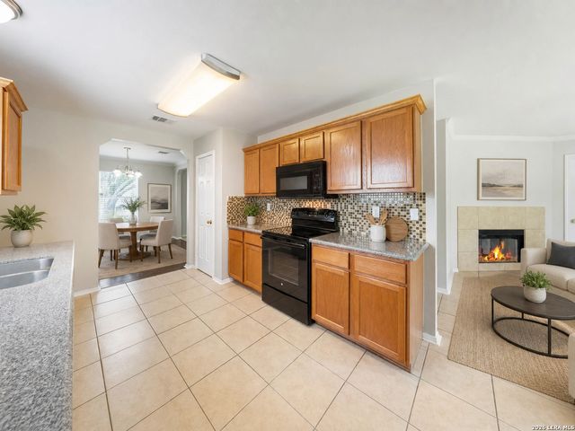 7914 Cypress Crown, San Antonio, TX 78240