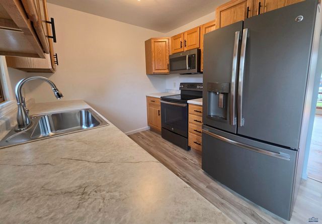 1066 E OHIO, Rapid City, SD 57701