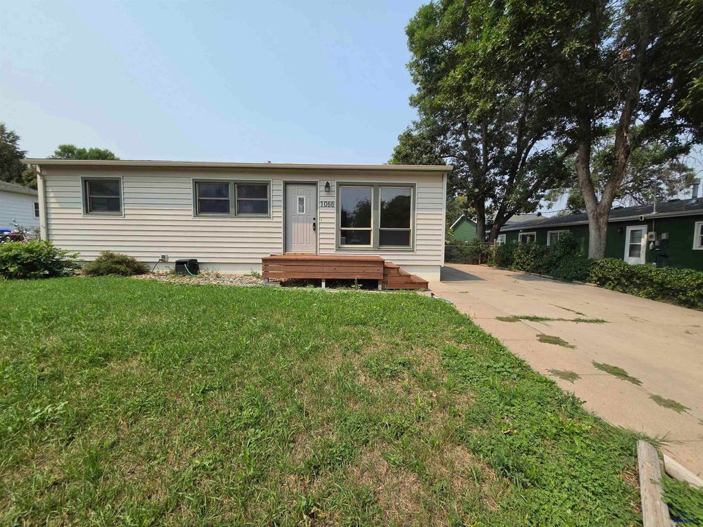 1066 E OHIO, Rapid City, SD 57701