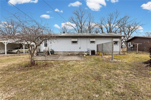 1018 N Sycamore Street, Ottawa, KS 66067