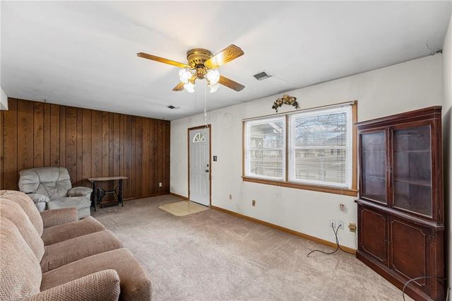 1018 N Sycamore Street, Ottawa, KS 66067