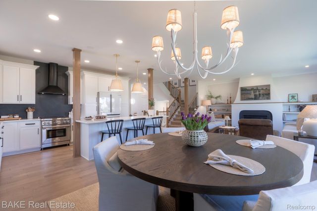 205 Mountain View Lane, Milford Village, MI 48381