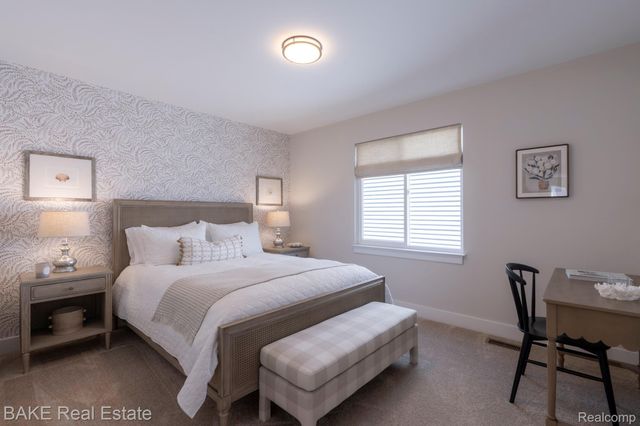 205 Mountain View Lane, Milford Village, MI 48381