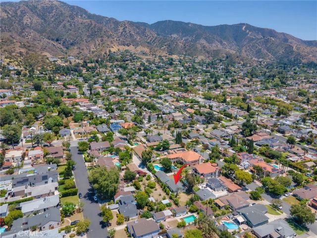921 E Elmwood Avenue, Burbank, CA 91501