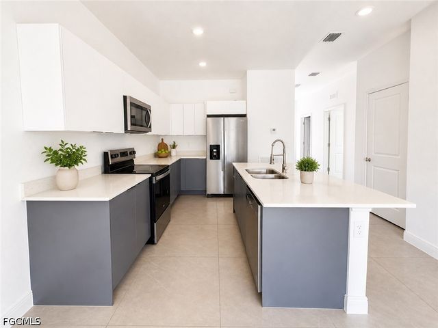 8753 Buckingham RD, Fort Myers, FL 33905