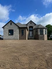 6831 John R Road, Troy, MI 48085