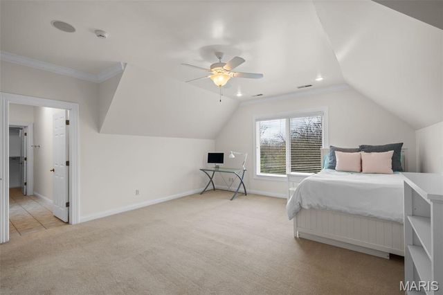 511 S Warson Road, Ladue, MO 63124