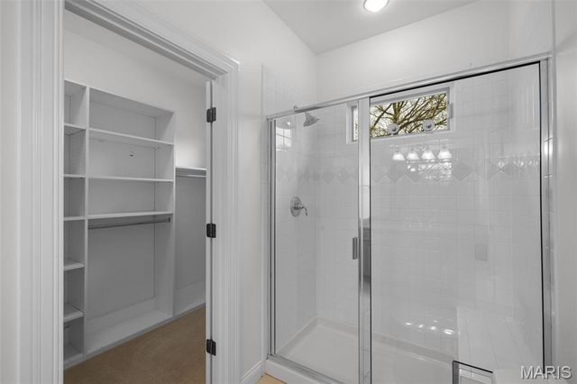 511 S Warson Road, Ladue, MO 63124