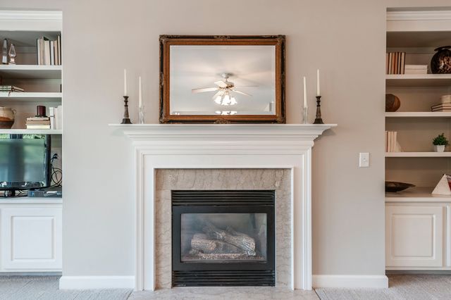 102 Fairlake Ct, Hendersonville, TN 37075