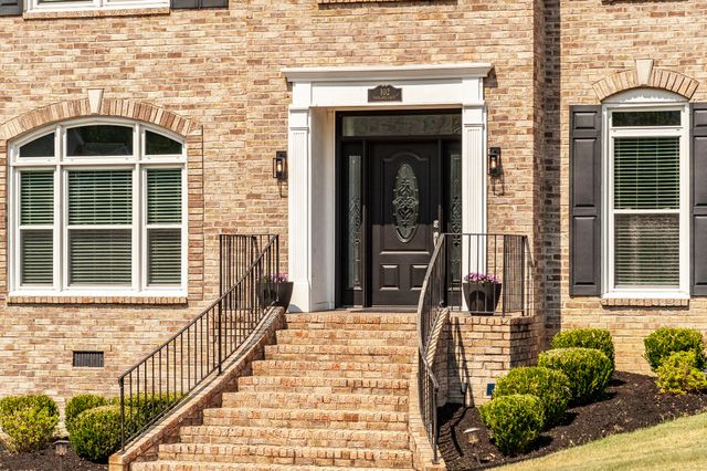 102 Fairlake Ct, Hendersonville, TN 37075