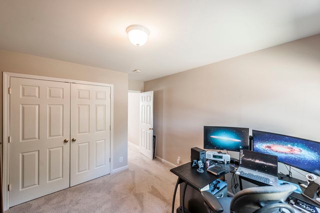 102 Fairlake Ct, Hendersonville, TN 37075