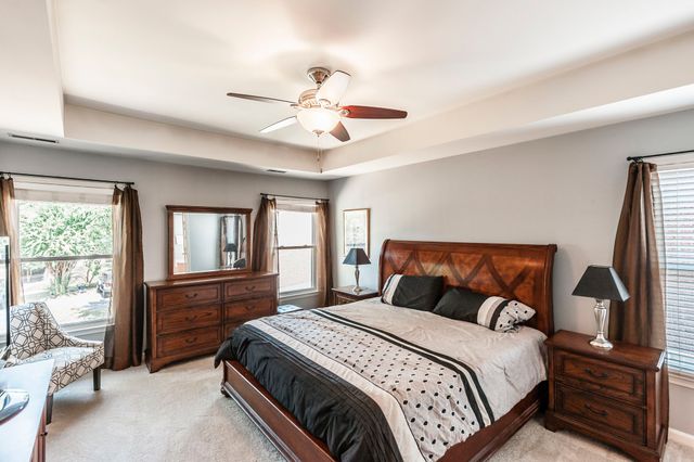 102 Fairlake Ct, Hendersonville, TN 37075