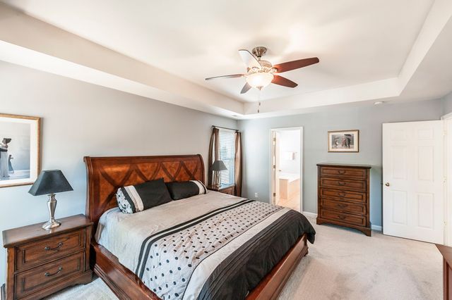 102 Fairlake Ct, Hendersonville, TN 37075