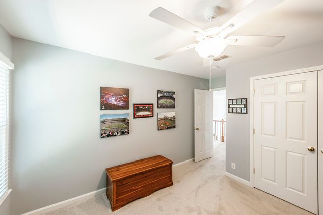 102 Fairlake Ct, Hendersonville, TN 37075