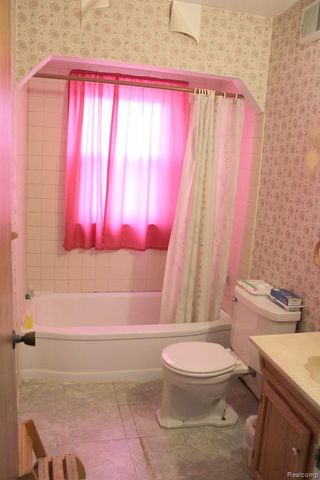 12532 Pearl Street, Southgate, MI 48195