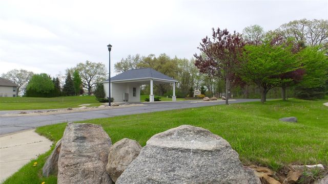 45 Coronado Drive, Jackson, MI 49201