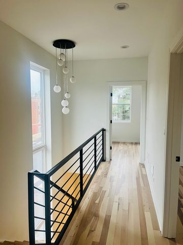 956 N Saint Louis Avenue, Chicago, IL 60651