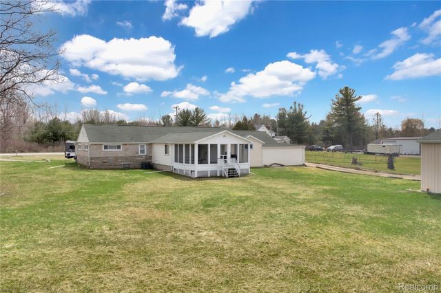 5428 Gratiot Avenue, St. Clair Township, MI 48079