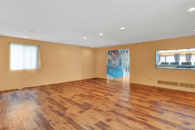 5428 Gratiot Avenue, St. Clair Township, MI 48079