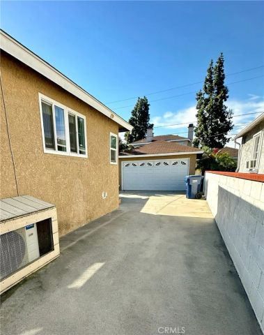 5313 Manzanar Ave, Pico Rivera, CA 90660