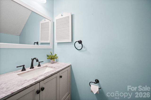1519 South Point Road, Belmont, NC 28012