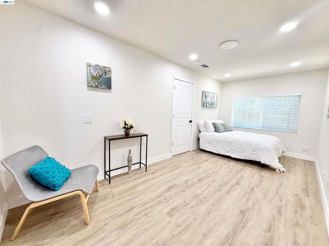3879 James Ave, Fremont, CA 94538