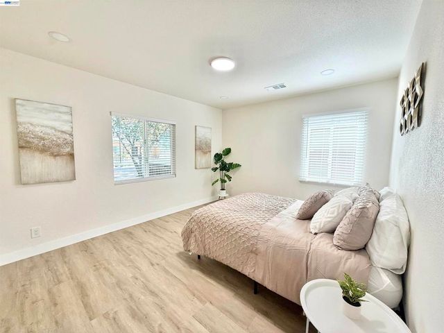 3879 James Ave, Fremont, CA 94538